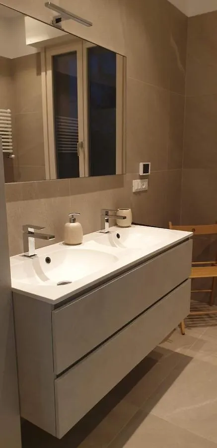Hotel La Casa degli Artisti Castel Maggiore 0*,